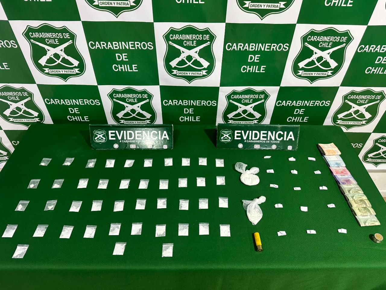 Dos detenidos tras operativo antidrogas en Los Ángeles