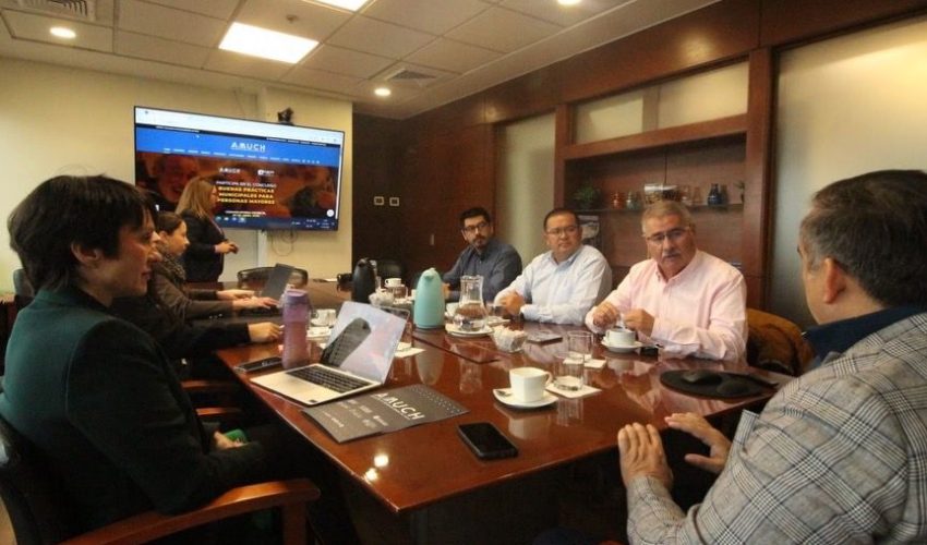 Yumbel fortalece coordinación con AMUCH para impulsar nuevas acciones en seguridad, salud y capacitación municipal