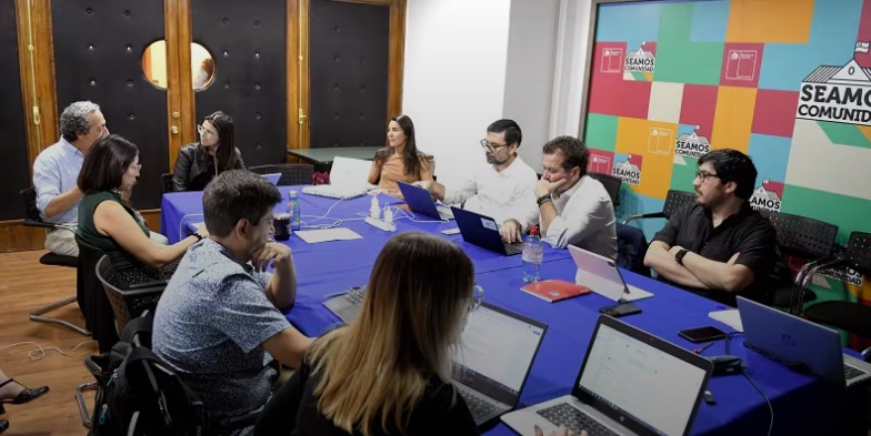 Exintegrantes de la mesa técnica del SAE rechazan propuesta del gobierno que crea una vía paralela de selección escolar