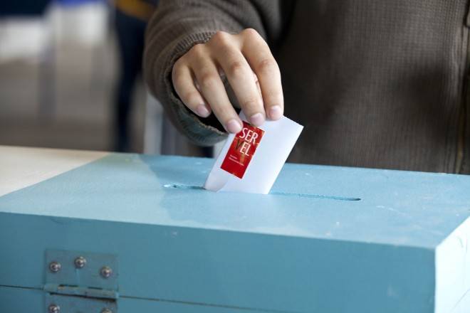Partido Radical oficializa a Anwar Farrán y Lorena Pérez como sus candidatos para el Distrito 21