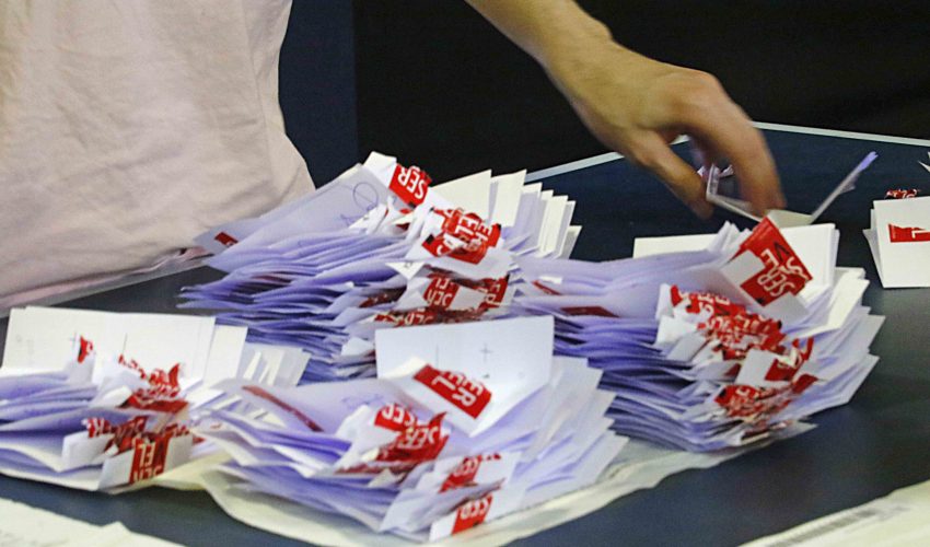 Solo tres partidos cumplieron: Servel rechaza gastos destinados a fomentar participación femenina