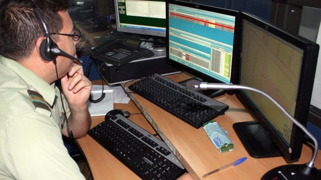 Alertan crítica falta de personal en la Central de Comunicaciones de Carabineros en la Prefectura Biobío: en turnos de noche habría solo un operador para toda la provincia