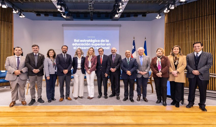 Educación superior, Estado y sectores productivos debaten sobre un nuevo modelo de desarrollo para Biobío y el sur