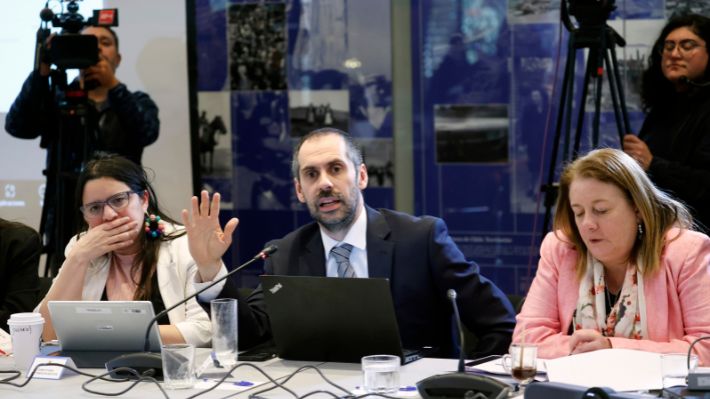 Contraloría, FF.AA. y regiones: La lista de reclamos por más recursos en el trámite del presupuesto 2026  