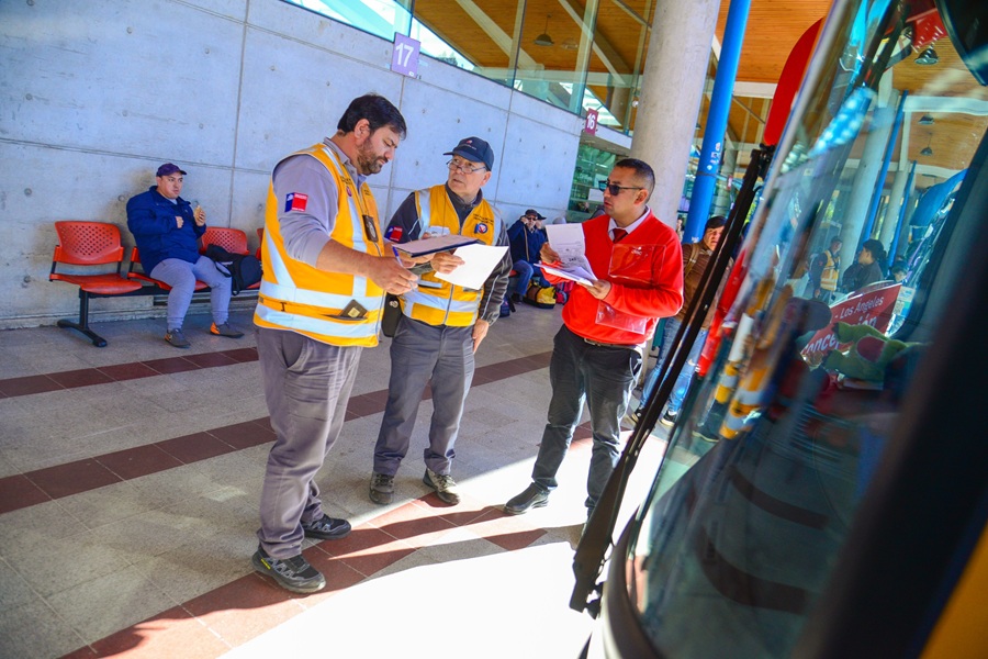 Seremi de Transportes realizó más de 700 fiscalizaciones a buses durante Semana Santa