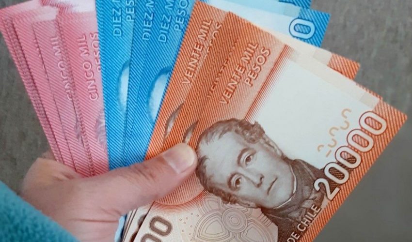 Sueldos de hasta $19,8 millones: Estos son los funcionarios del Congreso que reciben los salarios más altos