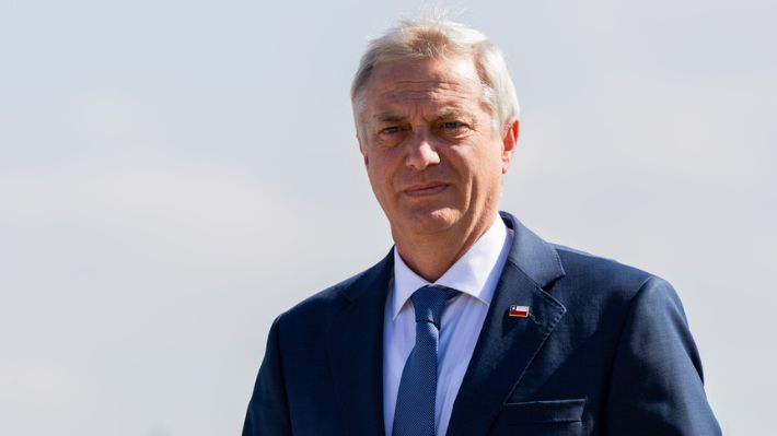 Aprobación del Presidente Kast sube al 50% y desaprobación alcanza el 37%  