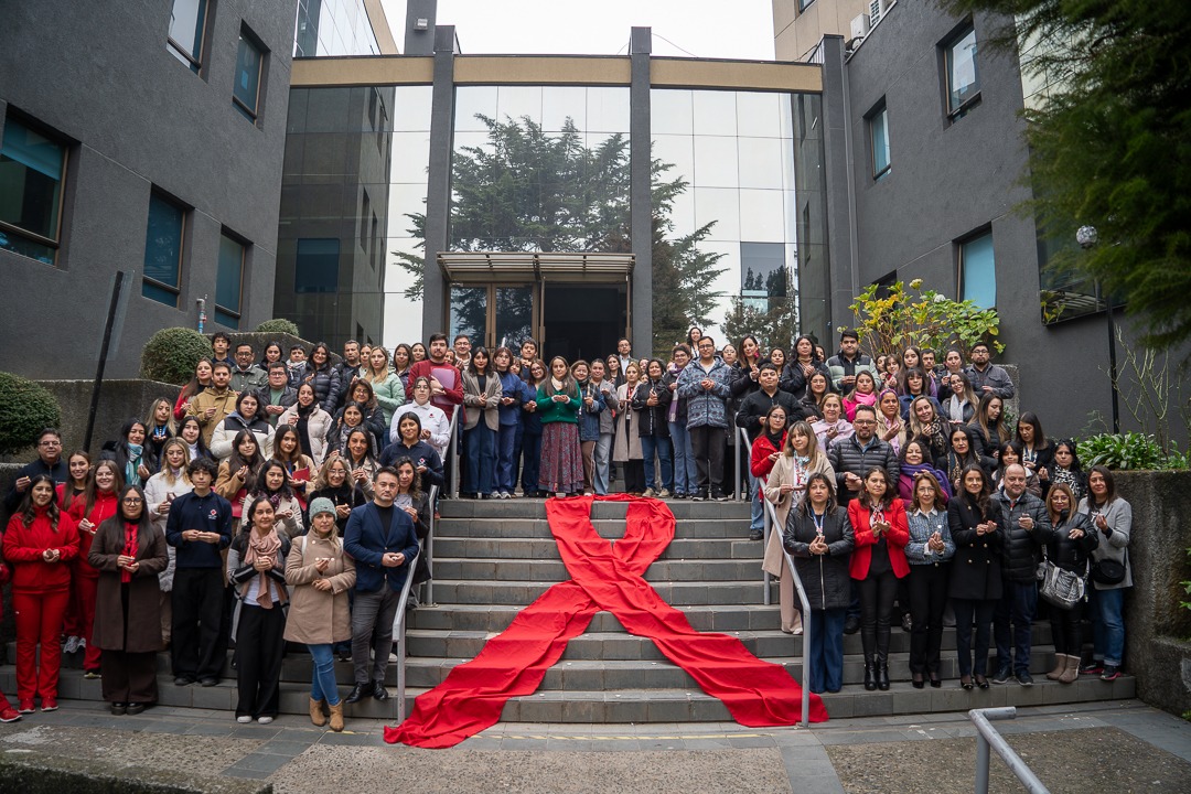 Seremi De Salud Conmemora Candlelight Para Recordar A Víctimas Del Sida Y Promover La Concientización Sobre El Vih