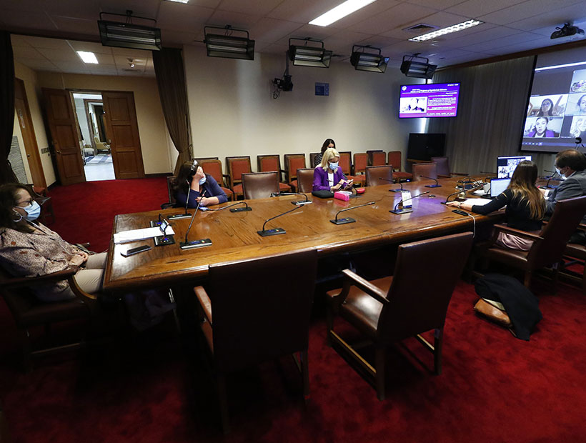 Diputadas analizan proyecto que despenaliza el aborto desde las 14 semanas de gestación  