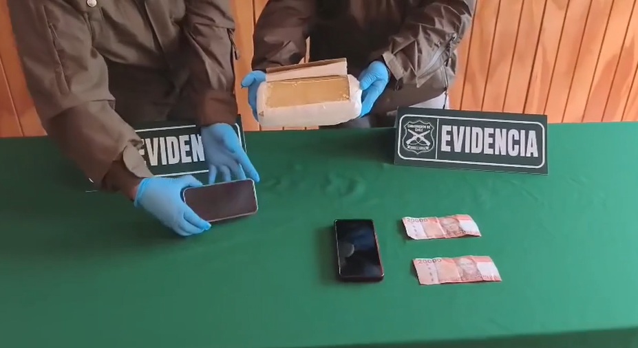 Carabineros incauta más de un kilo de pasta base en Cabrero