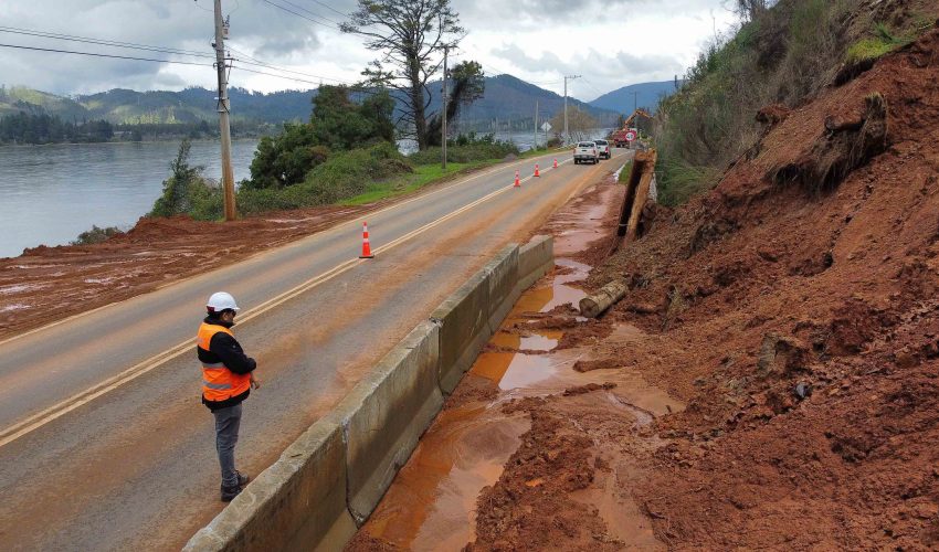 Biobío concentra 60 tramos de riesgo vial por remoción de masa e inundaciones