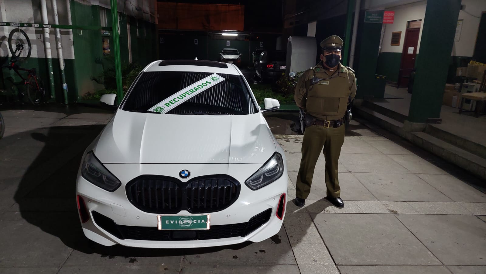 Carabineros recuperó en Los Ángeles auto de Alta Gama robado en Santiago