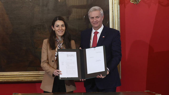 Gobierno presenta proyecto que modifica el SAE: Las claves de la iniciativa que busca "reconocimiento al mérito"  