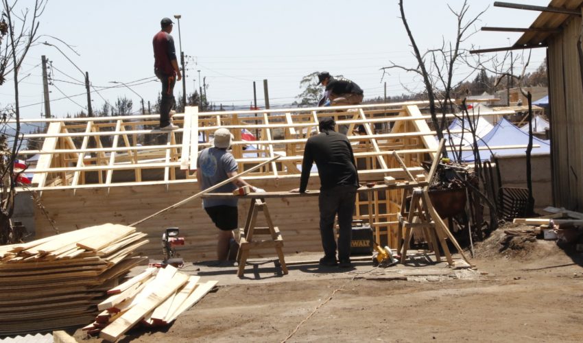 Reconstrucción post incendios: detallan foco de la transición de gobierno en el Biobío