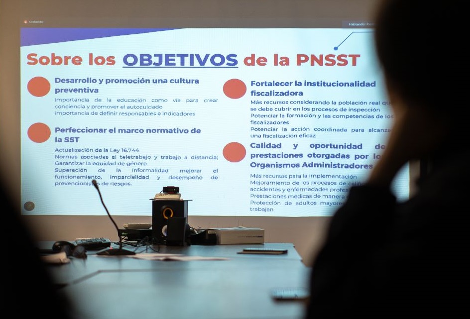 Región realizó taller para aportar a la actualización de la política nacional de seguridad y salud en el trabajo