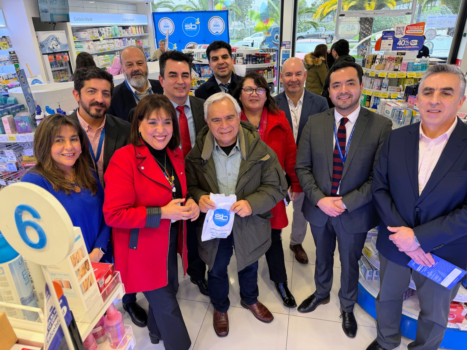 Cenabast, Hospital de Los Ángeles y Salcobrand inician piloto para el retiro de medicamentos gratuitos en sus farmacias