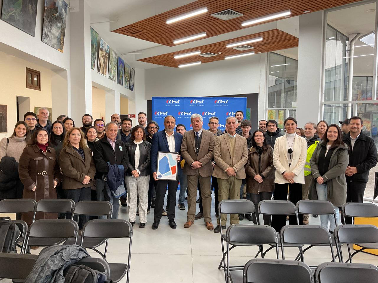 Inédito en el Biobío: Municipalidad de Los Ángeles implementa Inteligencia Artificial para reducir en un 35% los tiempos de trámites de edificación