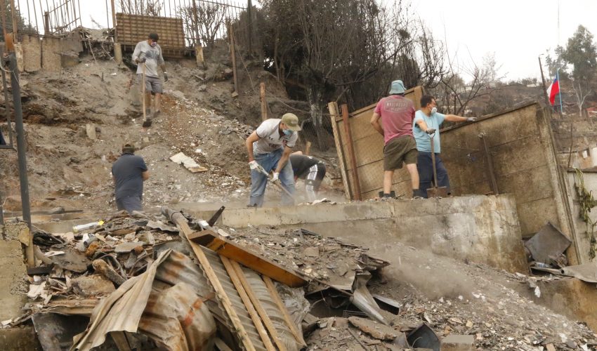 Se han pagado más de 1.800 bonos de recuperación para afectados por incendios en Biobío