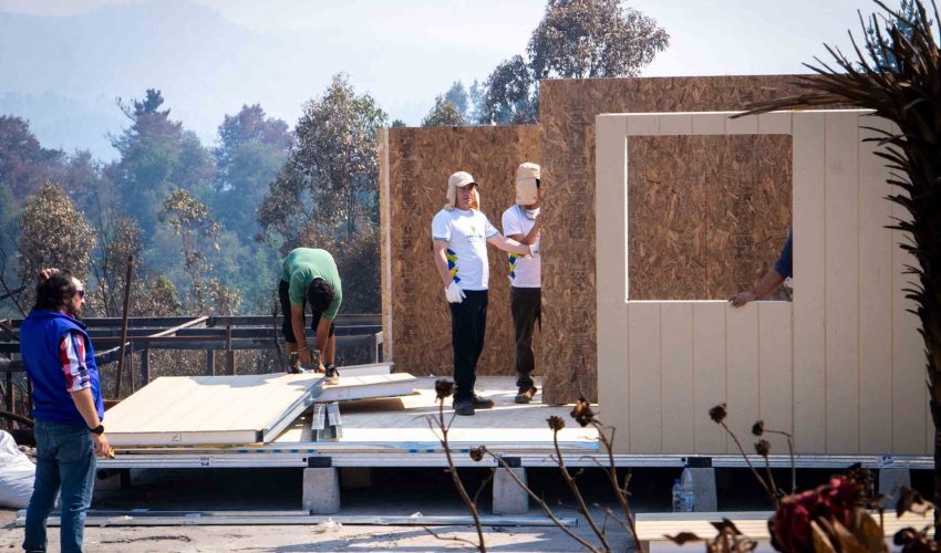 Senapred proyecta instalación de 1.800 viviendas de emergencia en Biobío tras incendios
