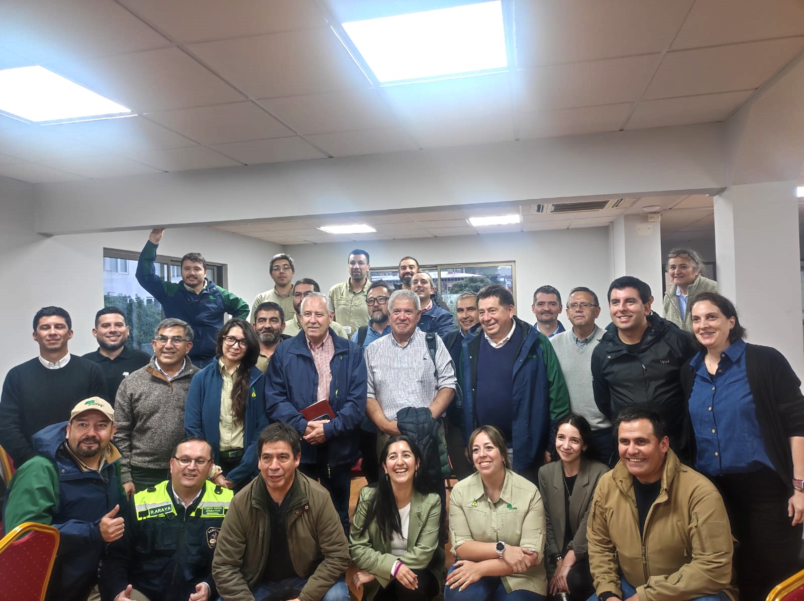 CONAF, CORMA y Bomberos analizaron lecciones aprendidas en combate de incendios forestales