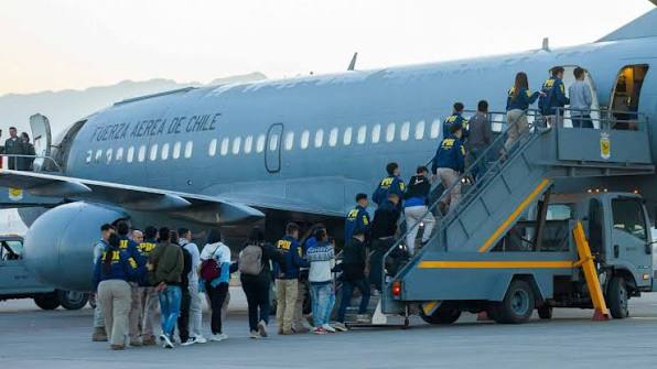 Gobierno concreta la expulsión de 62 extranjeros en nuevo vuelo chárter