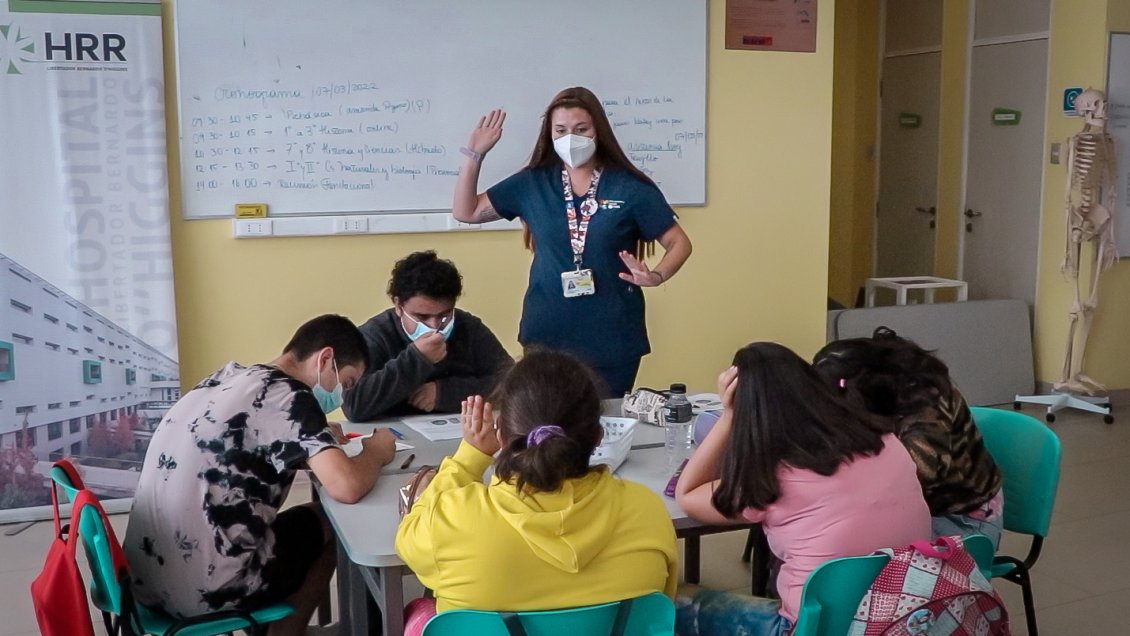 Educación para niños hospitalizados busca superar su crisis pandémica