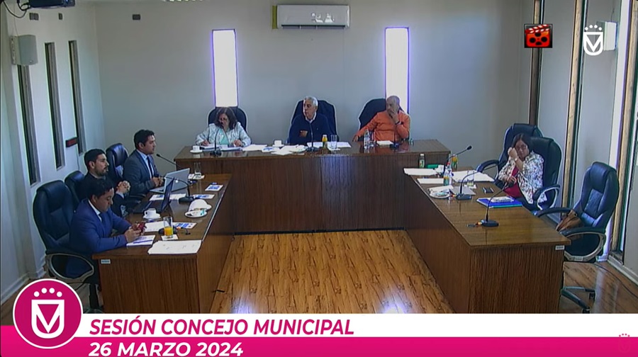 Concejo municipal de Laja acuerda reunirse para analizar situación tras video que revela abuso sexual del alcalde a funcionaria
