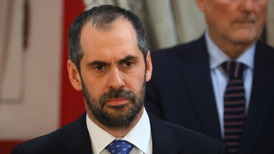 ¿Cuánto debiera crecer el presupuesto 2026?: Economistas y oposición rayan la cancha a Grau en su gran desafío  