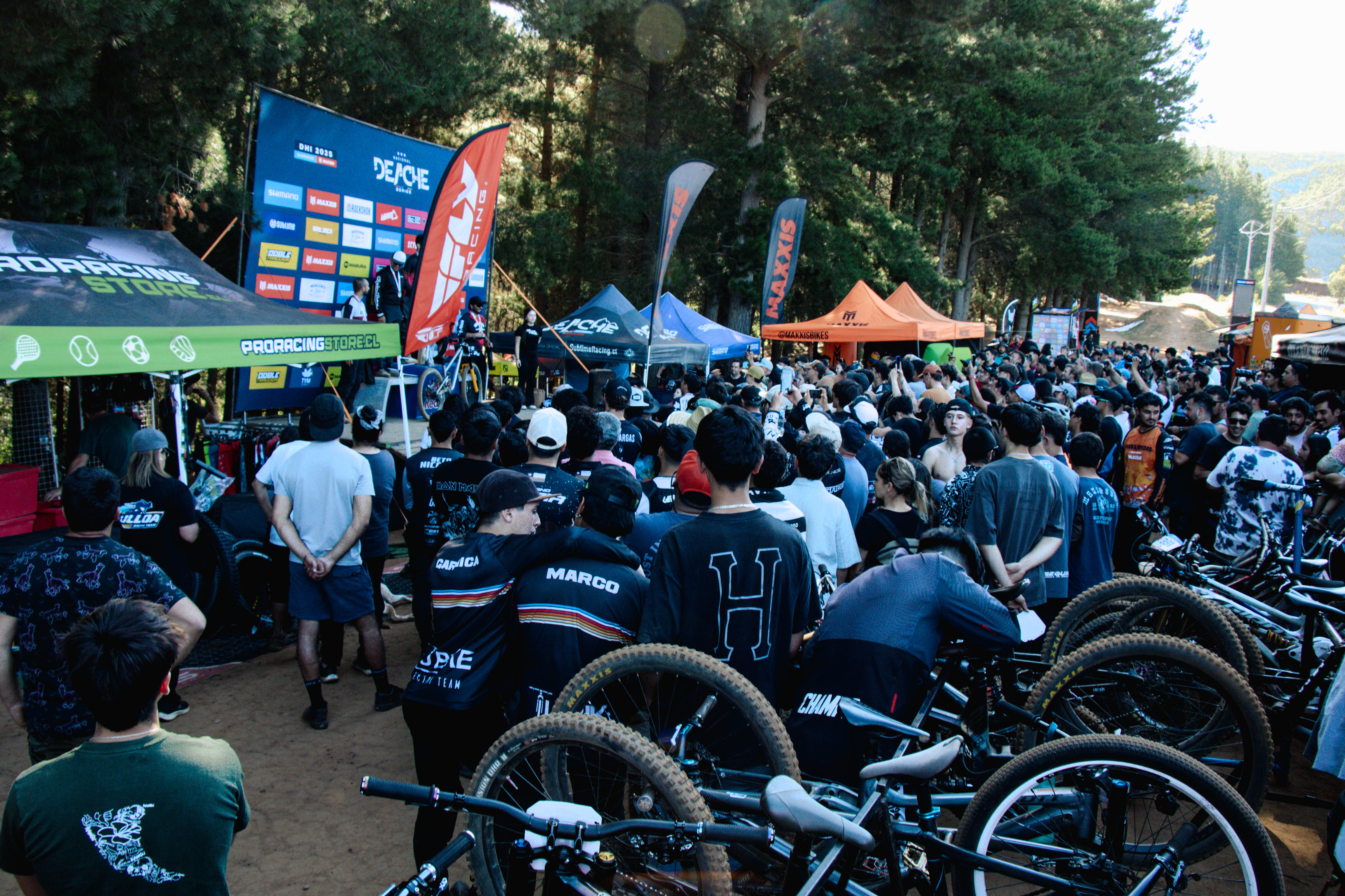 Fernando Lastra y Paz Gallo gritaron campeón en la final del Deache Series 2025 en el Parque CMPC Junquillar