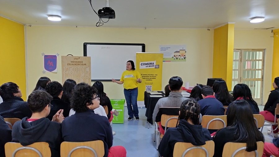 Desafío Comuna Sin Basura de CMPC fortalece la educación ambiental en establecimientos de Laja