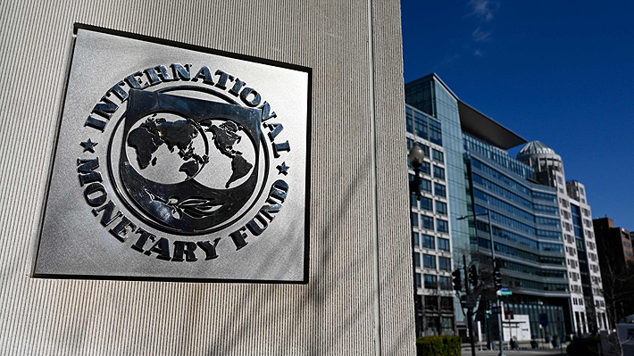 Directorio del FMI aprueba renovación de línea de crédito flexible de US$ 11.800 millones para Chile  