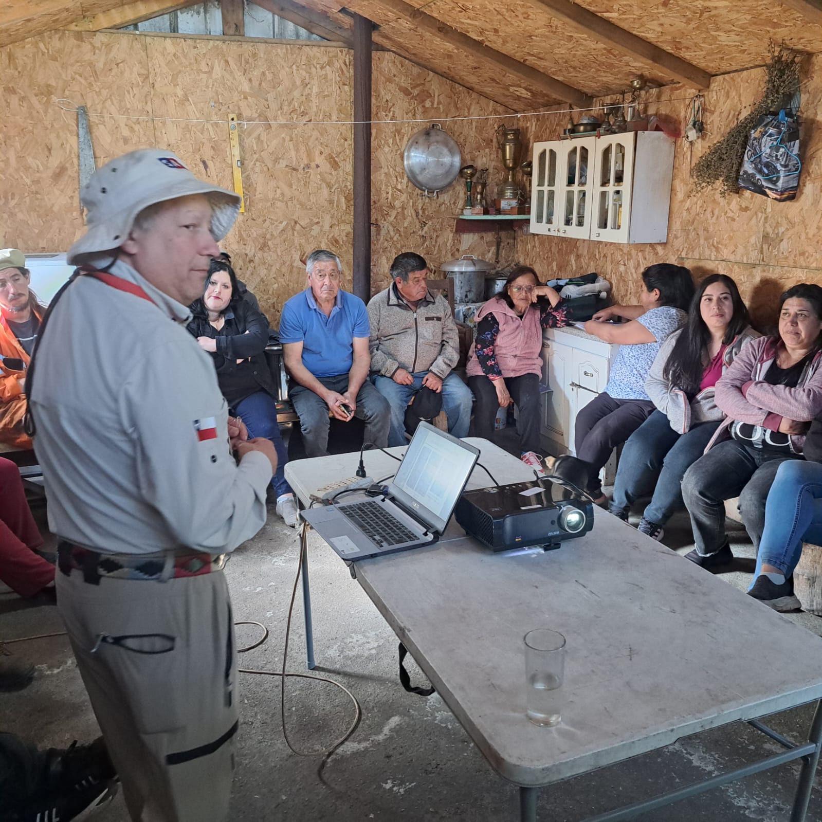 SAG Biobío realizó charlas sobre enfermedades de la papa a agricultores/as de la isla Mocha