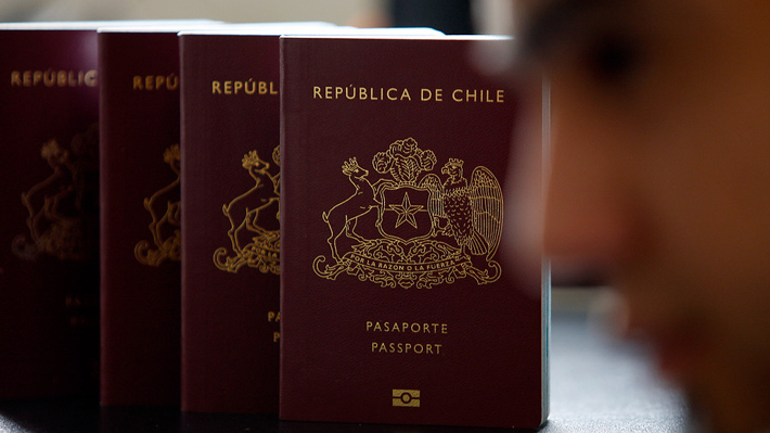 Precio del pasaporte chileno disminuirá un 22% a partir del 1 de marzo: Costará $69.740