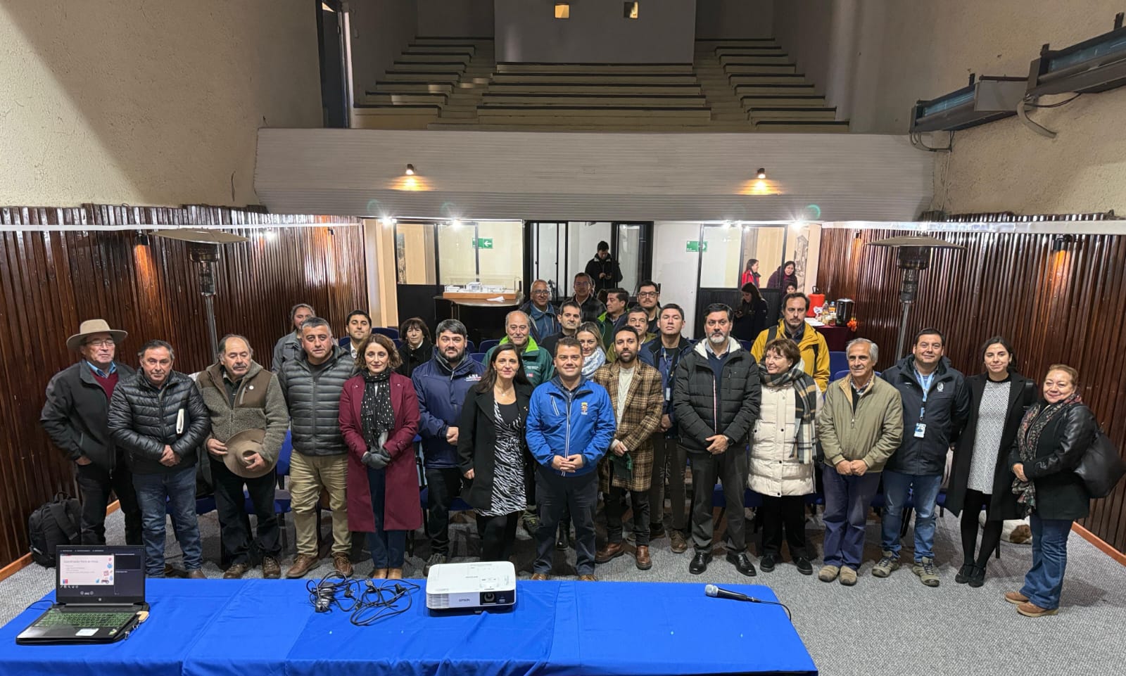 Mesa del vino abordó medidas para apoyar trabajo de viñateros en la región del Biobío