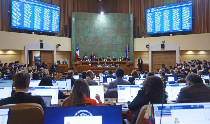 Nuevo umbral electoral y castigo por cambio de partido: Diputados del Biobío en debate por reforma al Sistema Político