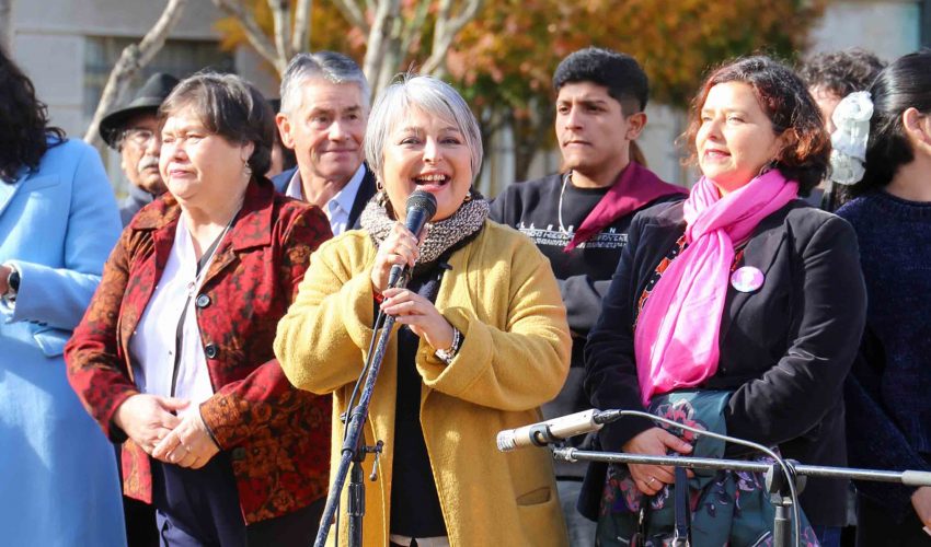 Cambios en la DC: Junta nacional decide apoyar candidatura de Jara y Undurraga renuncia a la presidencia