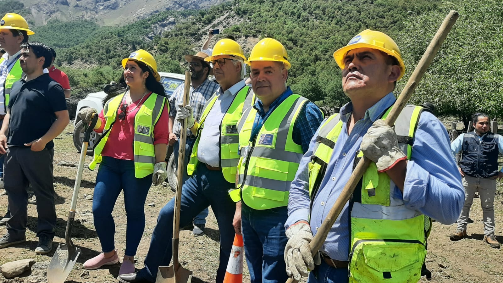 517 familias de Alto Biobío podrán tener energía eléctrica en sus hogares   