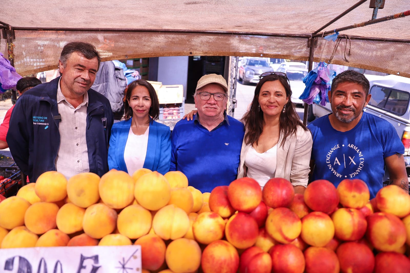 Ministro Valenzuela entrega MAT en Bio-Bio: “las ferias libres son un 60% más baratas que otros canales de distribución en frutas y verduras frescas”