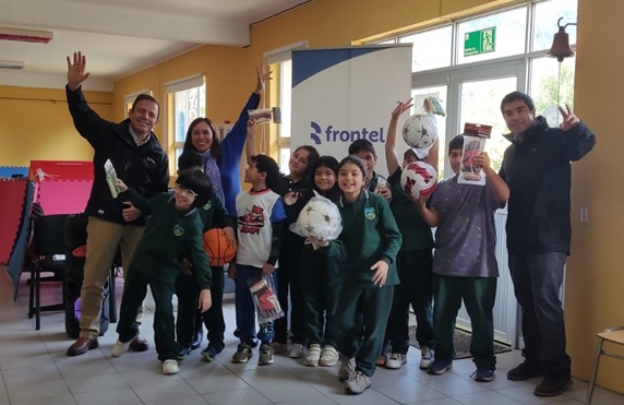 Frontel visitó a comunidades educativas de Antuco y Los Ángeles con su programa “Escuela con Energía”