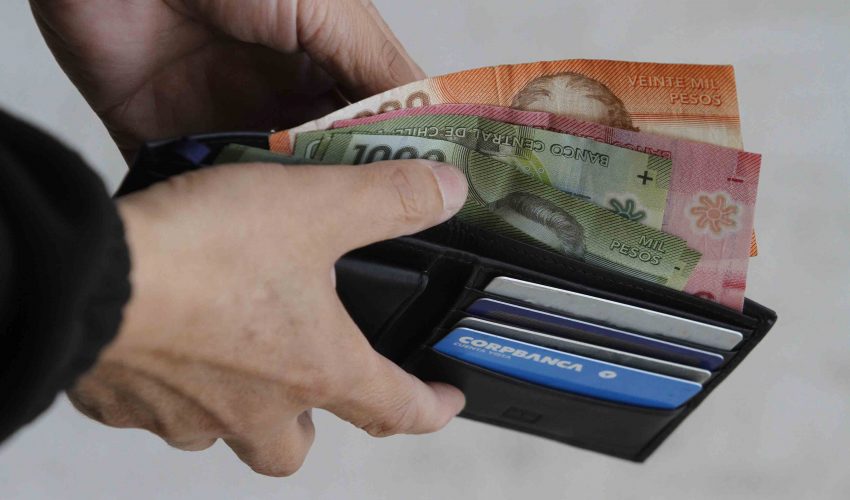 Proyecto reduce dieta a parlamentarios que aspiren a la Presidencia: ¿En cuánto les bajaría el sueldo?