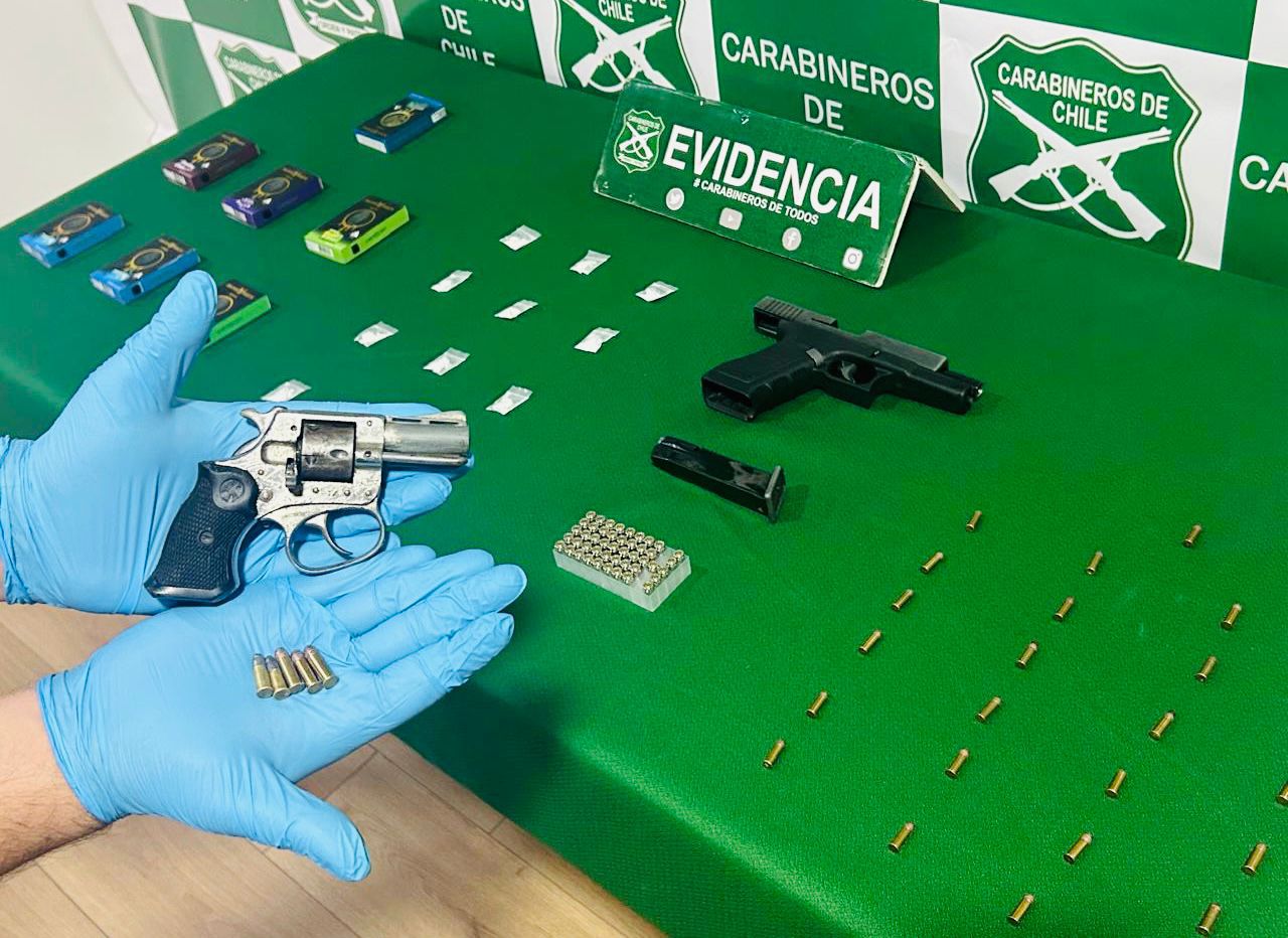Investigación del OS7 de Los Ángeles permitió detener a dos imputados por tráfico de drogas y porte de armas