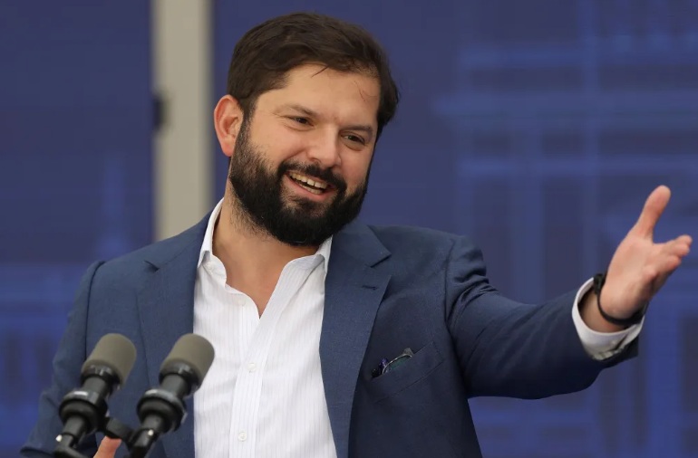 El día en que el Gobierno de Boric rebajó 6 meses de condena y liberó a condenado por violar a una menor, sin orden judicial