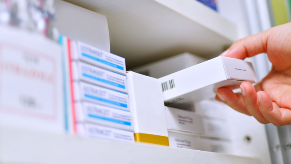 ISP ordena retirar lote de medicamento inyectable tras detectar fragmento de vidrio