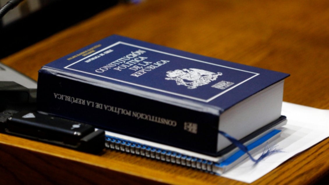 Gobierno alista reforma para incorporar la seguridad pública a la Constitución