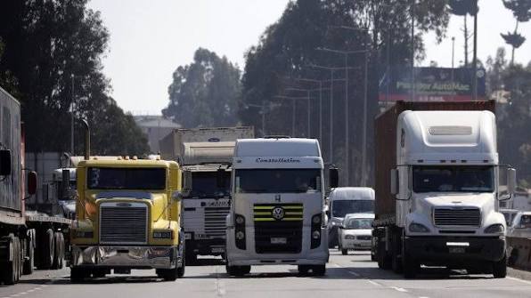 Camioneros descartan paro por alza de combustibles