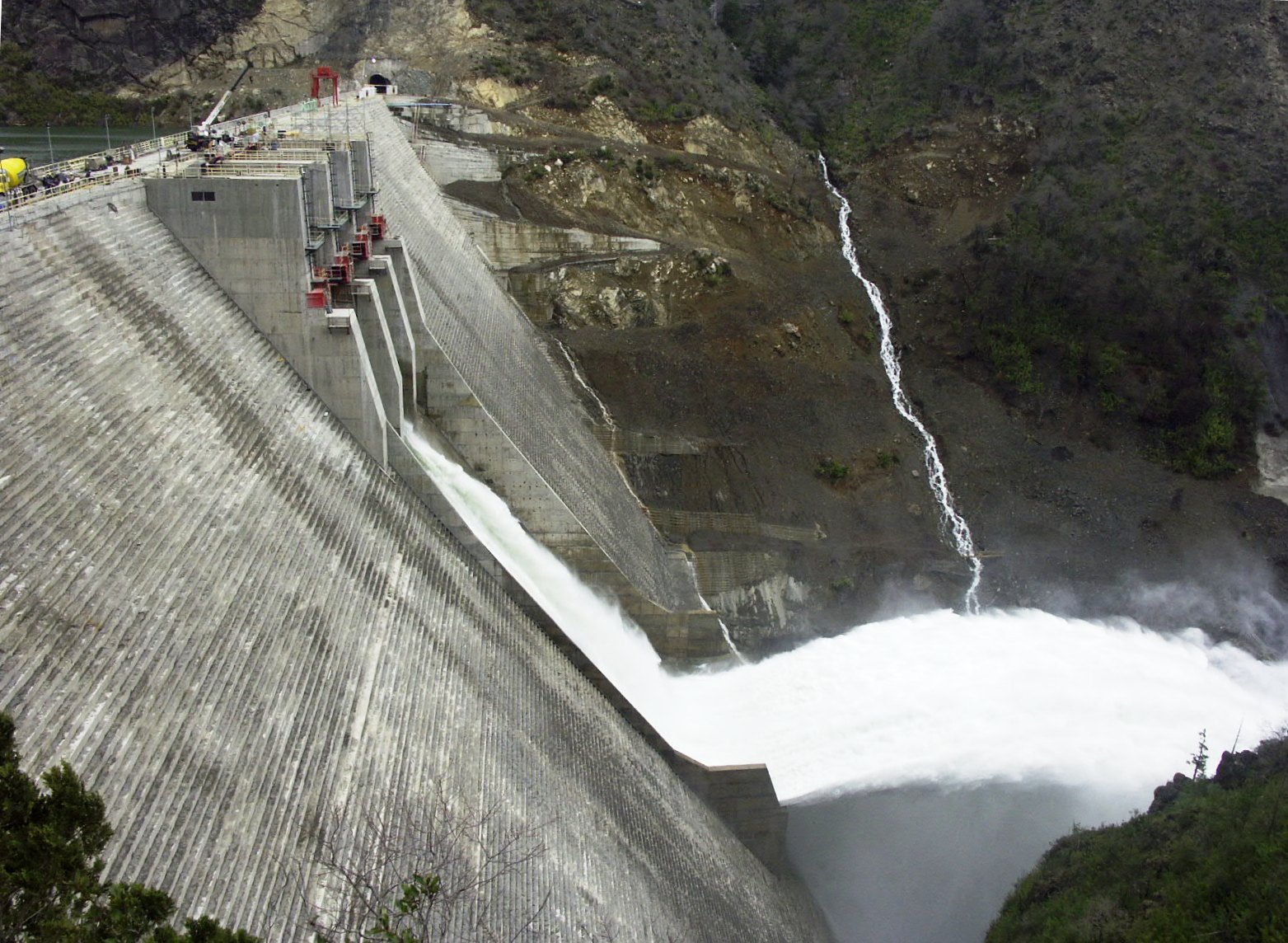 SENAPRED declara Alerta Amarilla para la comuna de Alto Biobío por crecida y vertimientos controlados en el Embalse Ralco
