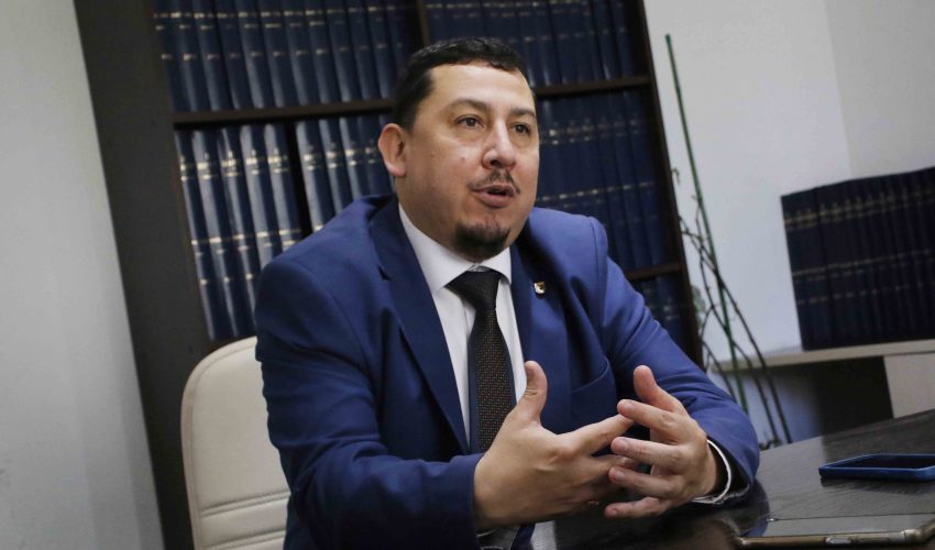 Alcalde de Concepción denuncia operaciones políticas en Biobío y anuncia acciones legales por presuntos hechos de corrupción
